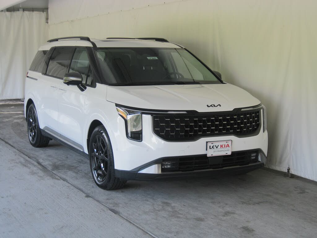2025 Kia Carnival SX FWD