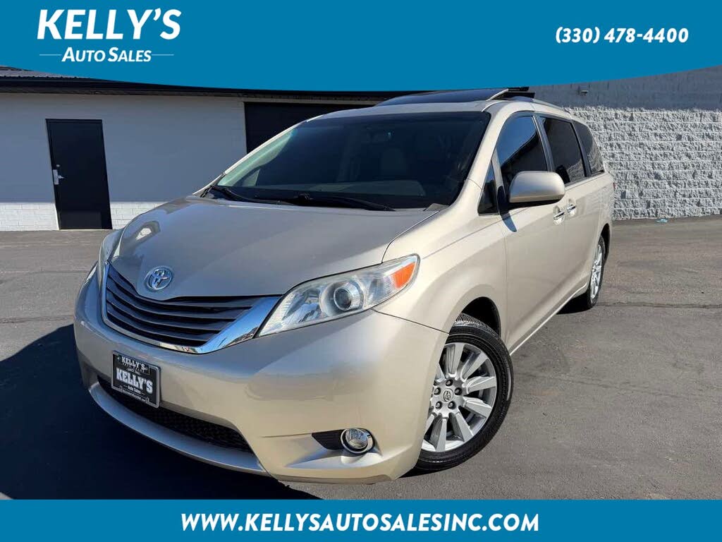 2017 Toyota Sienna XLE Premium 7-Passenger AWD