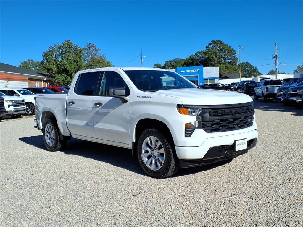 2022 Chevrolet Silverado 1500 Custom Crew Cab 4WD