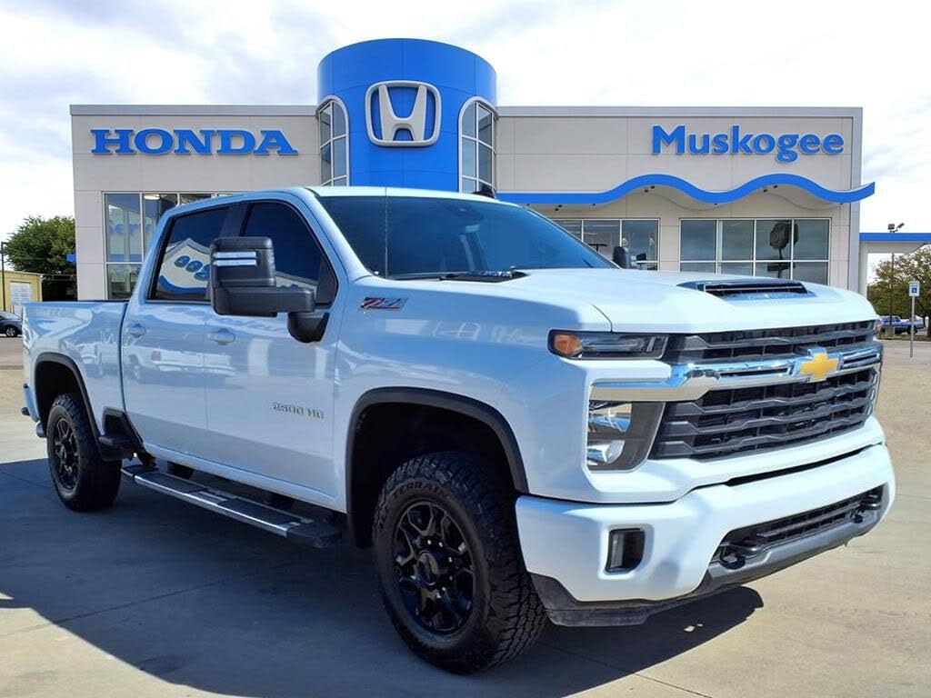 2024 Chevrolet Silverado 2500HD LT Crew Cab 4WD