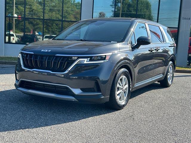 2024 Kia Carnival LX FWD