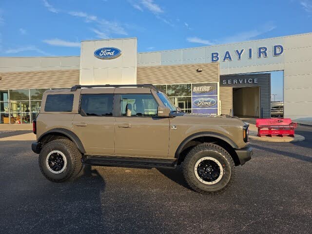 2025 Ford Bronco Outer Banks 4-Door 4WD
