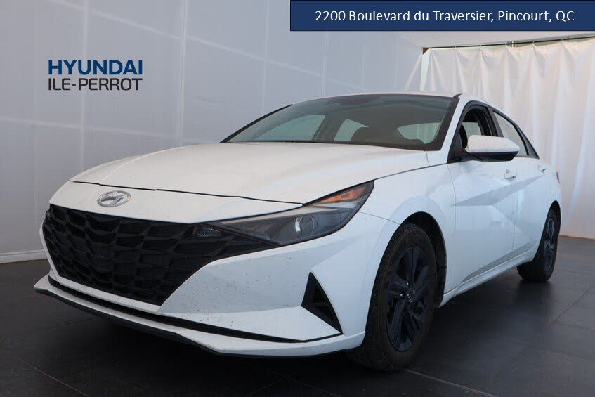 Hyundai Elantra Preferred FWD 2022