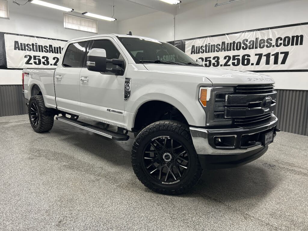 2019 Ford F-350 Super Duty Lariat Crew Cab 4WD