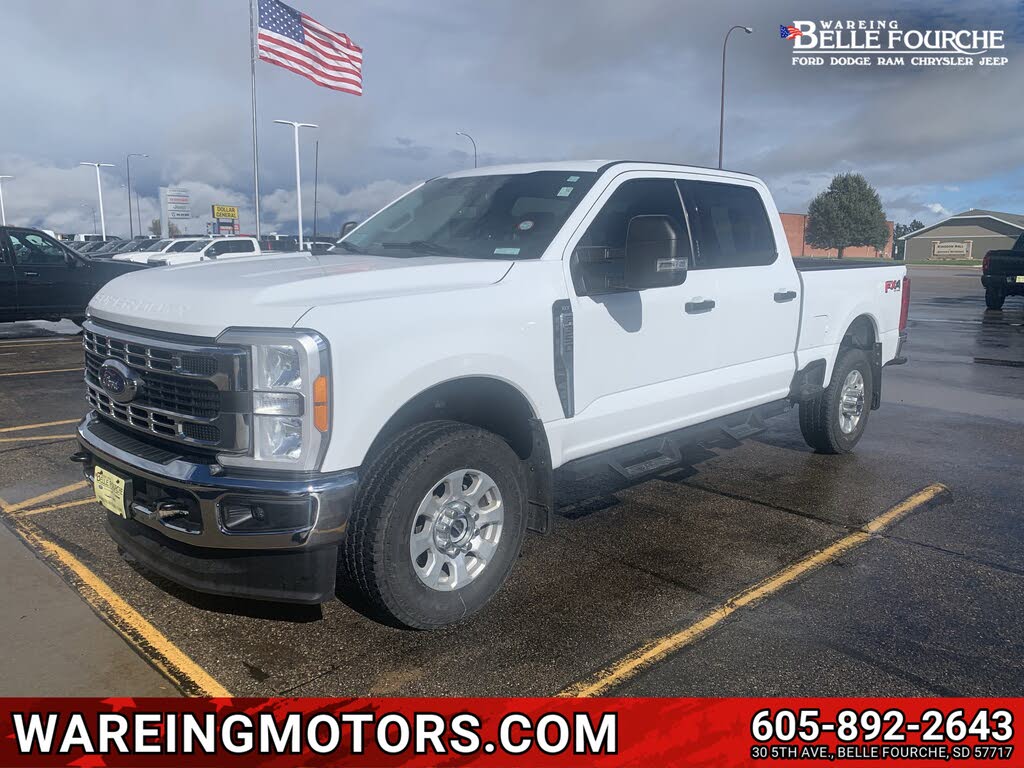 2023 Ford F-350 Super Duty XLT Crew Cab 4WD