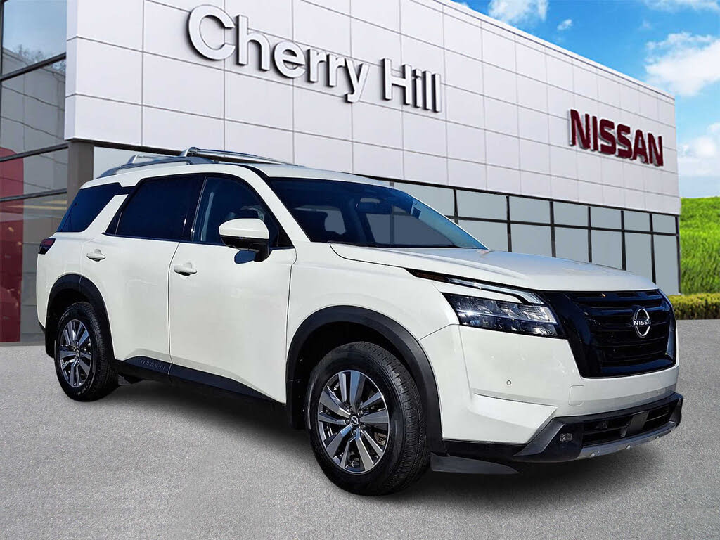 2022 Nissan Pathfinder SL 4WD