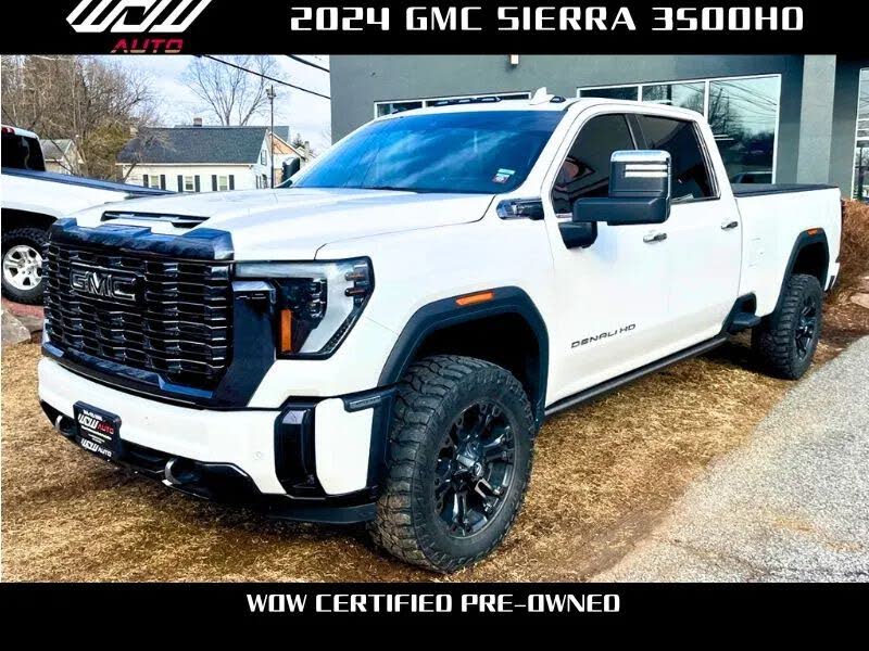2024 GMC Sierra 3500HD Denali Ultimate Crew Cab 4WD