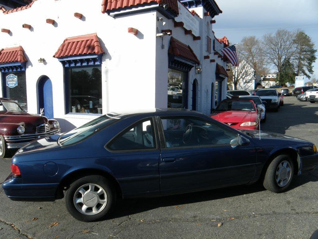 1993 Ford Thunderbird LX RWD