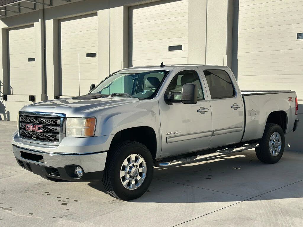 2011 GMC Sierra 2500HD SLT Crew Cab 4WD