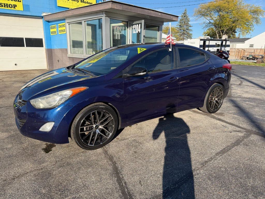 2013 Hyundai Elantra Limited FWD