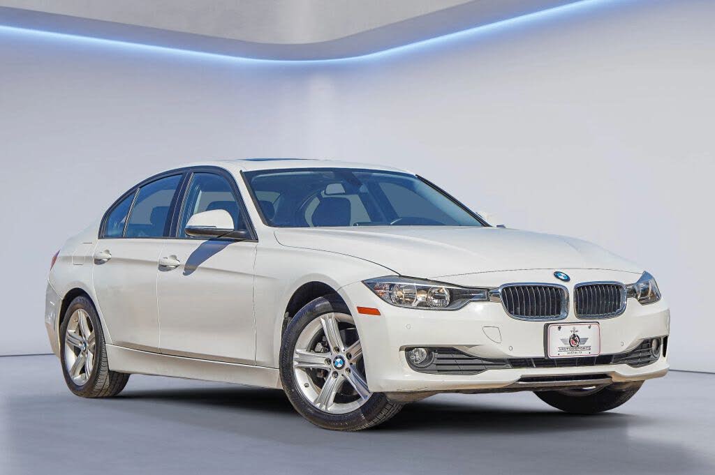 2015 BMW 3 Series 320i Sedan RWD
