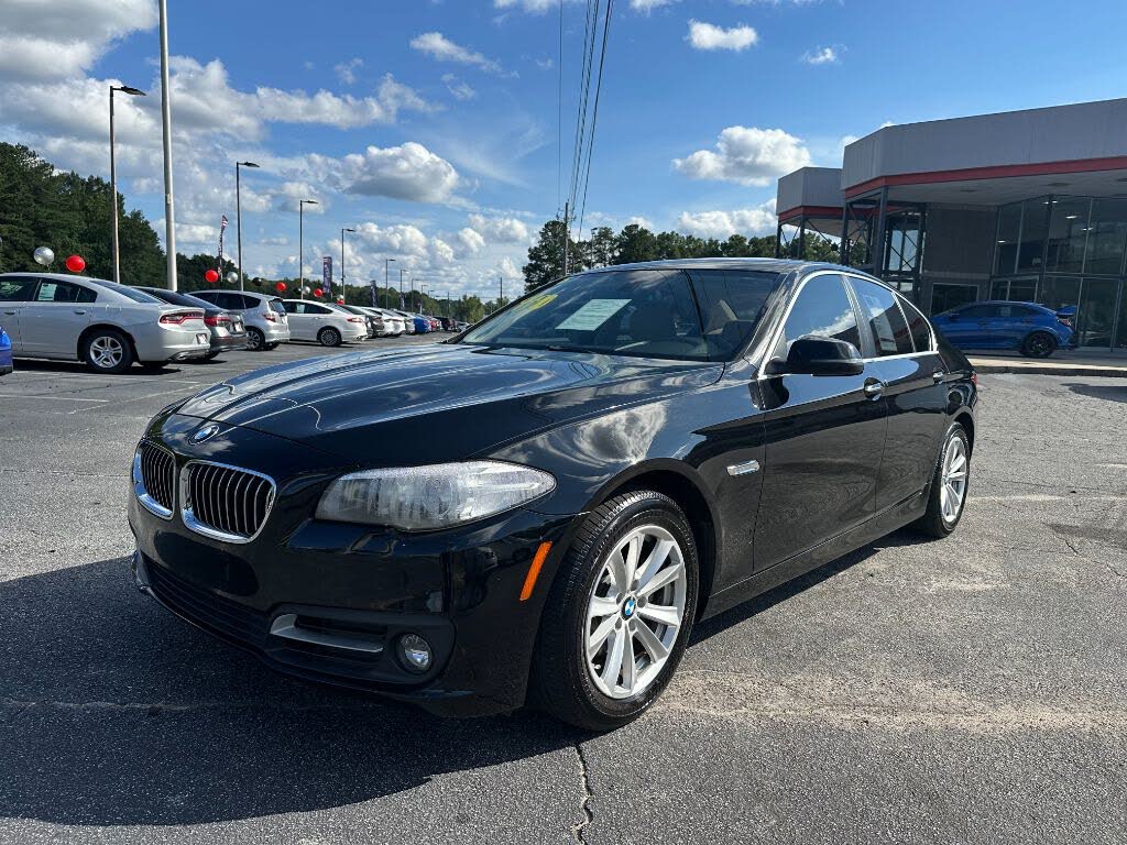 2015 BMW 5 Series 528i Sedan RWD