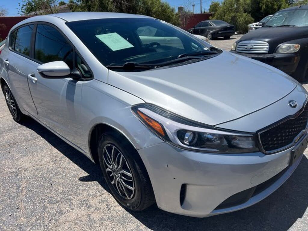 2018 Kia Forte5 LX FWD