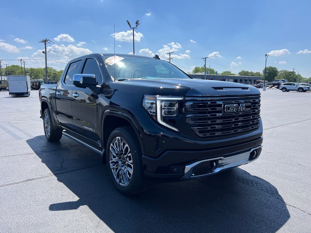 2023 GMC Sierra 1500 Denali Ultimate Crew Cab 4WD