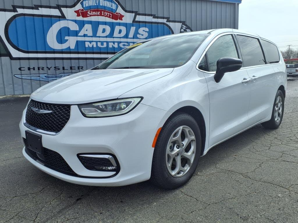 2024 Chrysler Pacifica Limited FWD