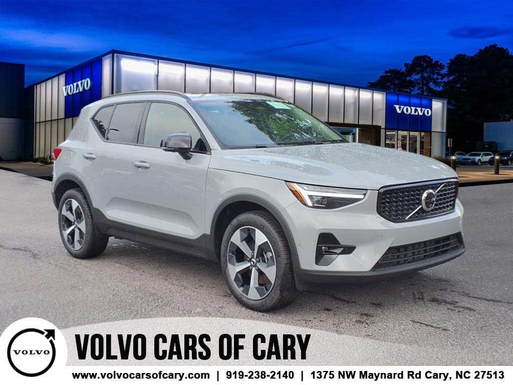 2026 Volvo XC40 B5 Plus AWD