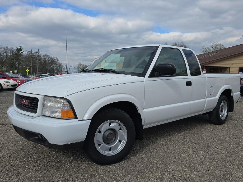 2000 GMC Sonoma SLS Ext Cab Short Bed 2WD