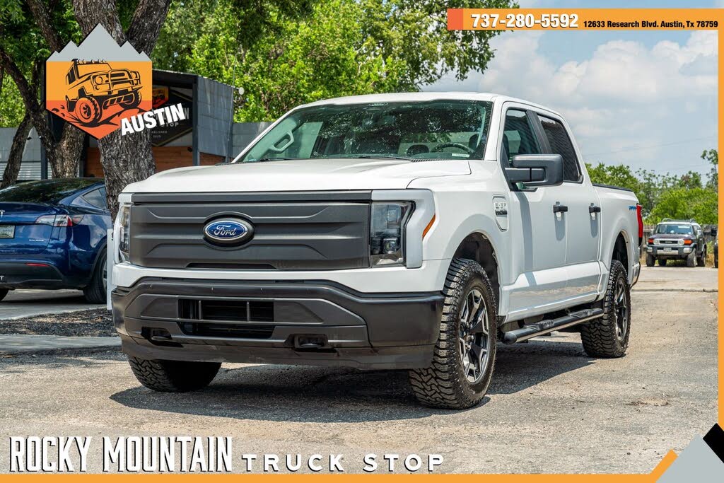 2022 Ford F-150 Lightning Pro SuperCrew AWD