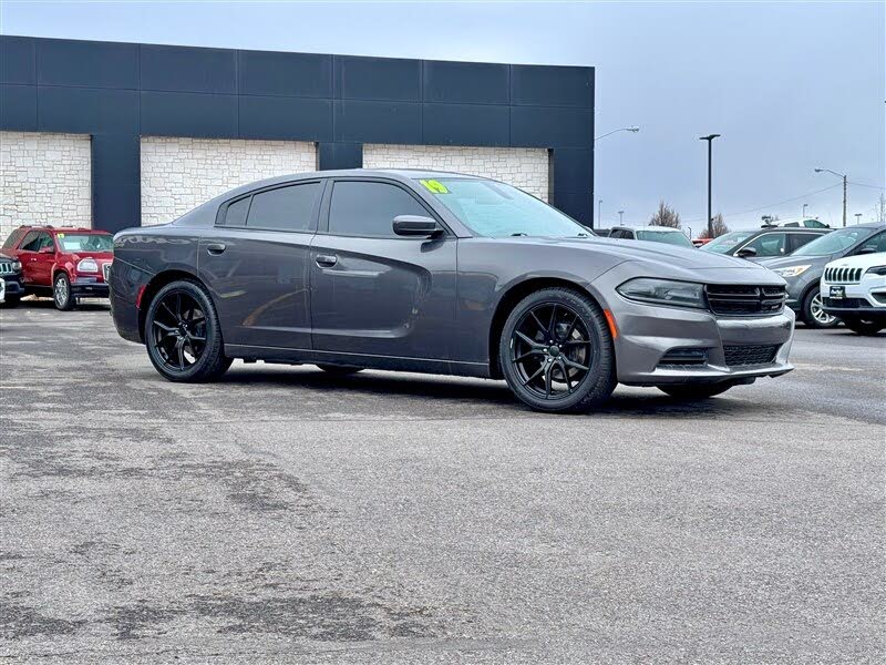 2019 Dodge Charger SXT RWD
