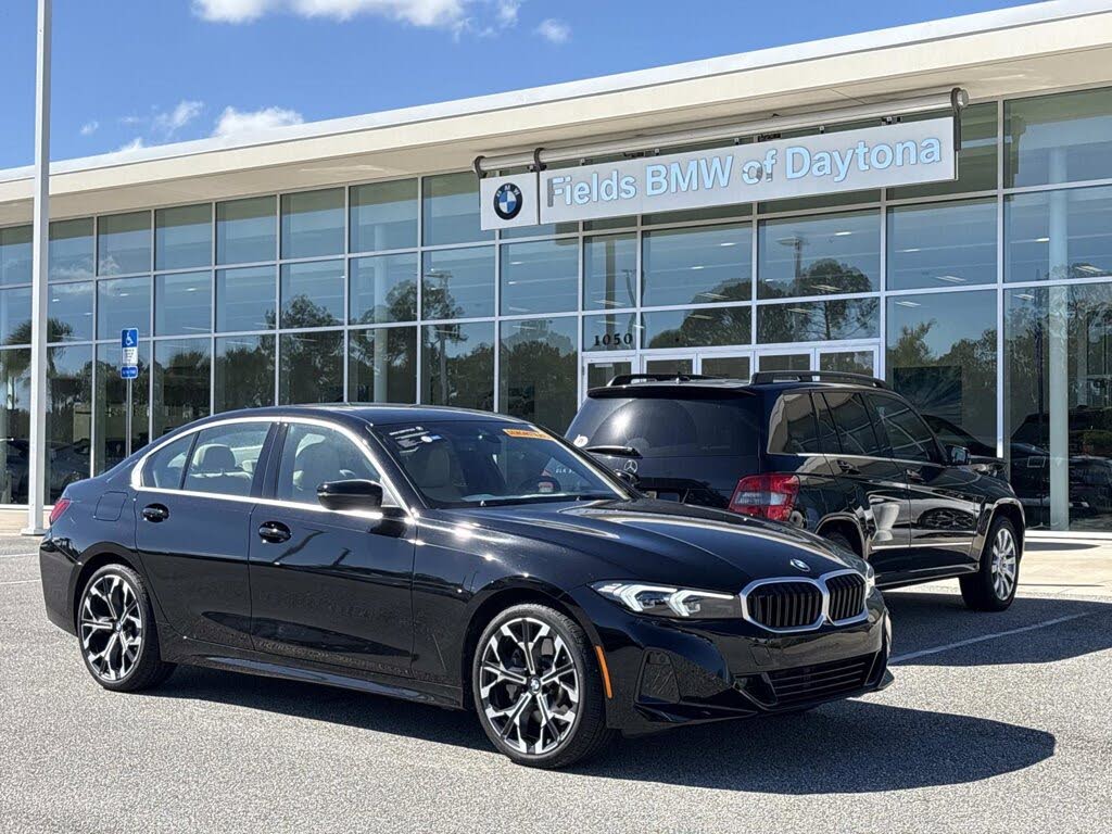 2025 BMW 3 Series 330i RWD