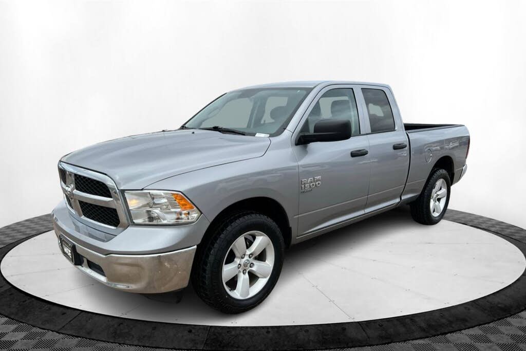 2024 RAM 1500 Classic SLT Quad Cab 4WD