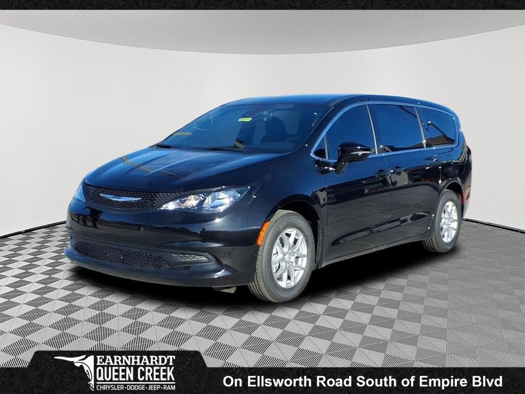 2026 Chrysler Voyager LX FWD