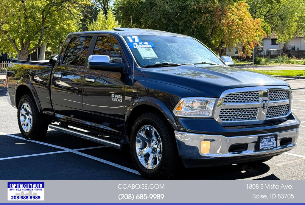 2017 RAM 1500 Laramie Crew Cab 4WD