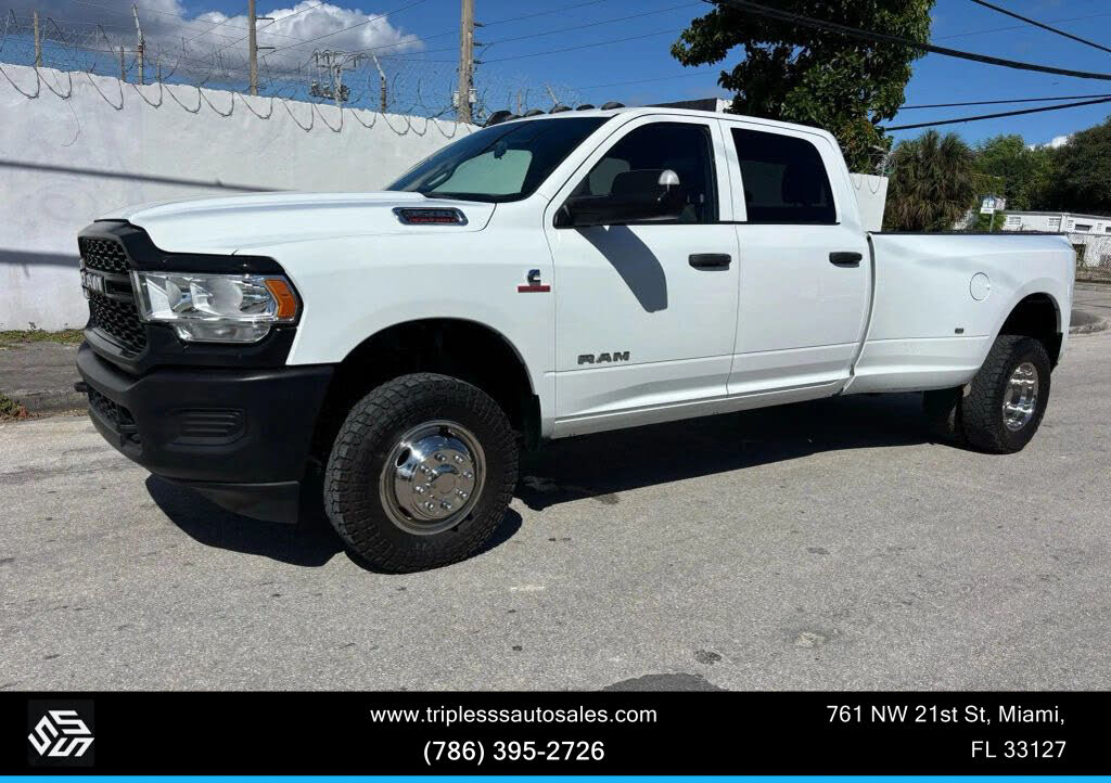 2022 RAM 3500 Tradesman Crew Cab LB DRW 4WD