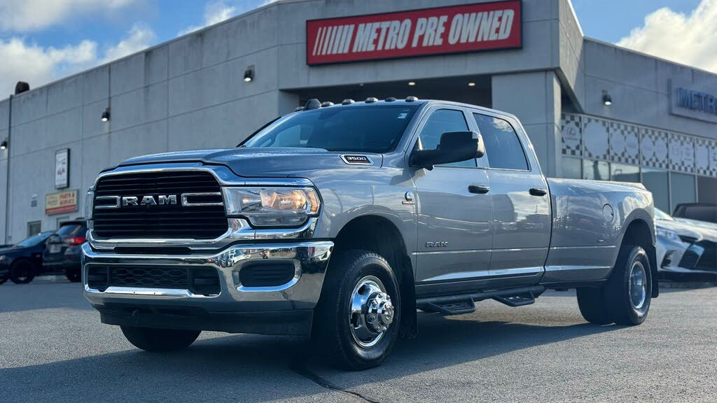 RAM 3500 Tradesman Crew Cab LB DRW 4WD 2021