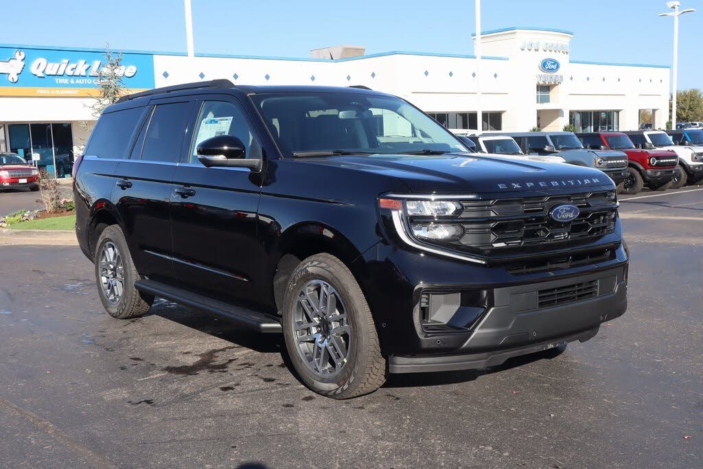 2025 Ford Expedition Active 4WD
