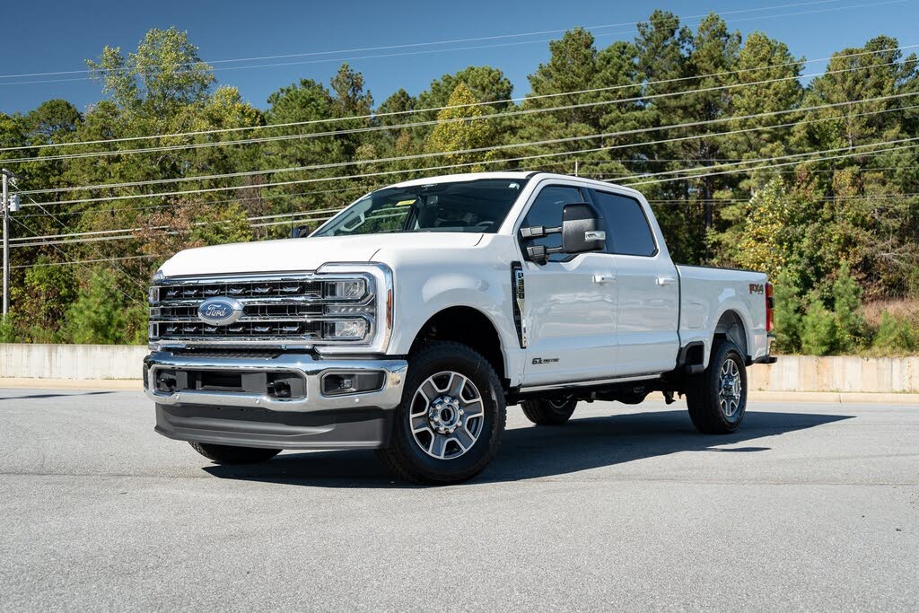 2026 Ford F-350 Super Duty Lariat Crew Cab 4WD