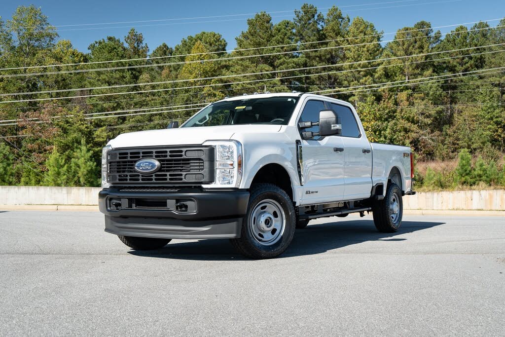 2026 Ford F-350 Super Duty XL Crew Cab 4WD