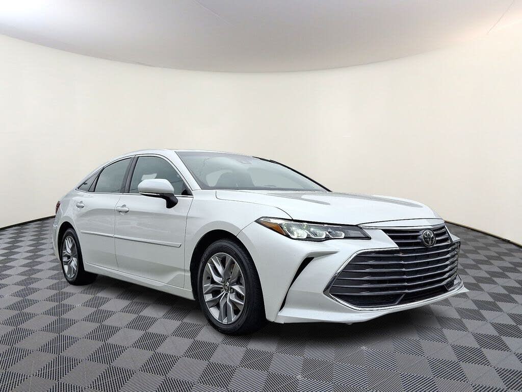2022 Toyota Avalon XLE FWD