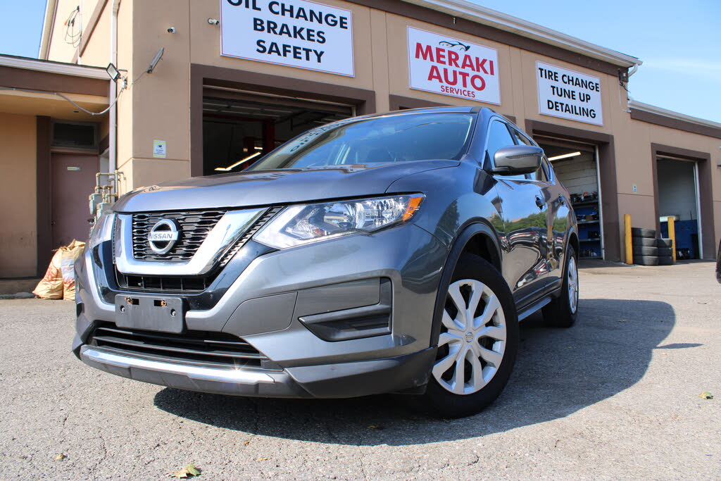 2017 Nissan Rogue SV FWD
