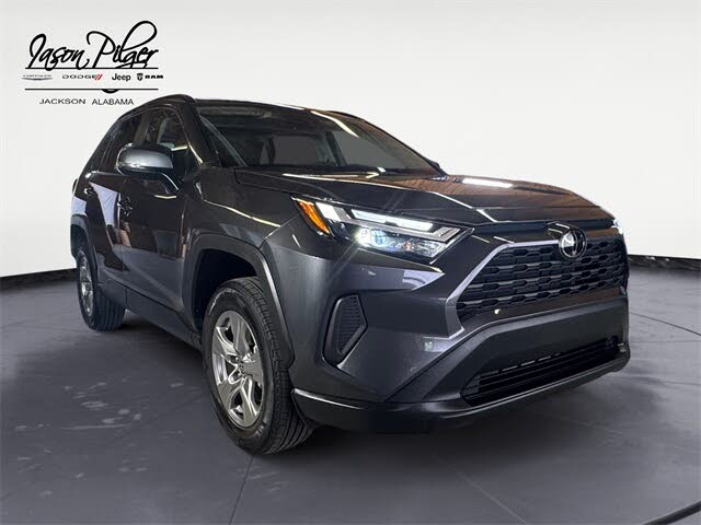 2024 Toyota RAV4 XLE FWD