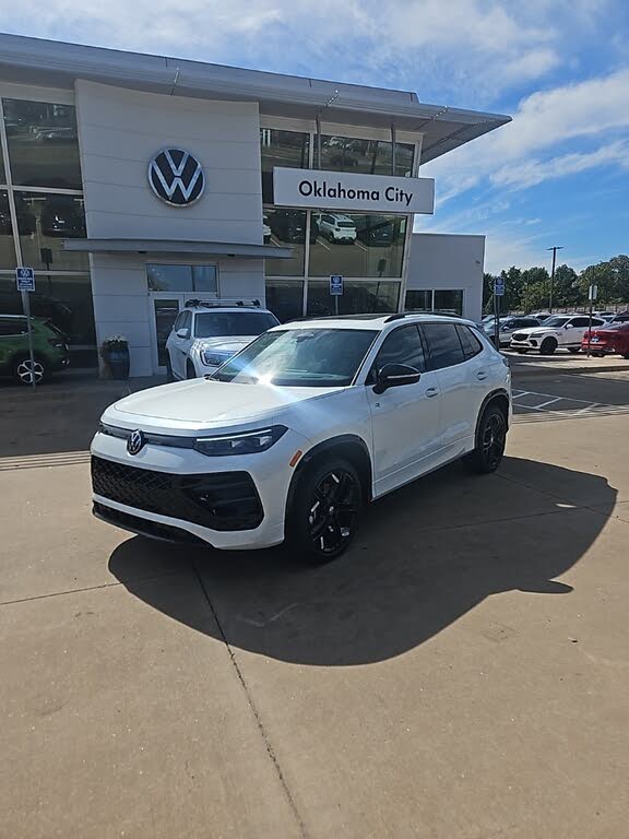 2025 Volkswagen Tiguan SE R-Line Black 4Motion