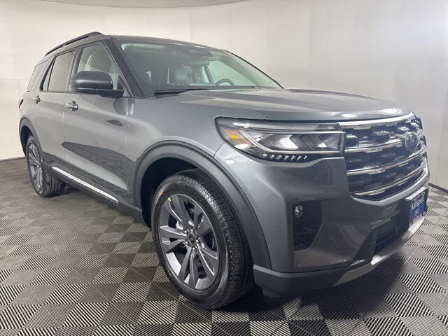 2025 Ford Explorer Active AWD