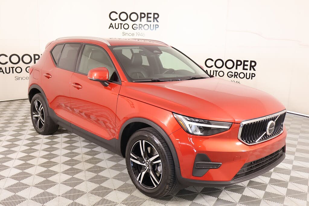 2023 Volvo XC40 B5 Core AWD