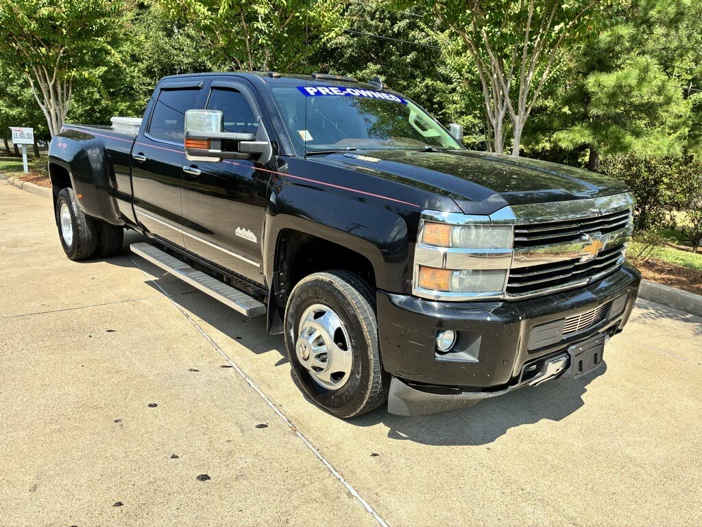 2015 Chevrolet Silverado 3500HD High Country Crew Cab 4WD