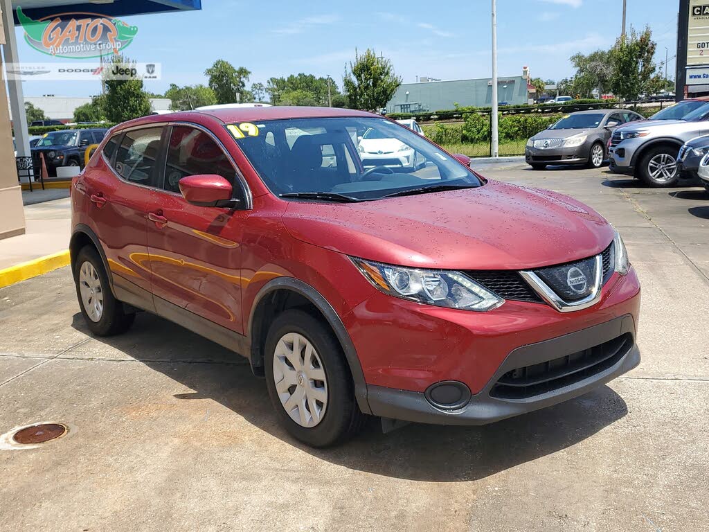 2019 Nissan Rogue Sport S FWD
