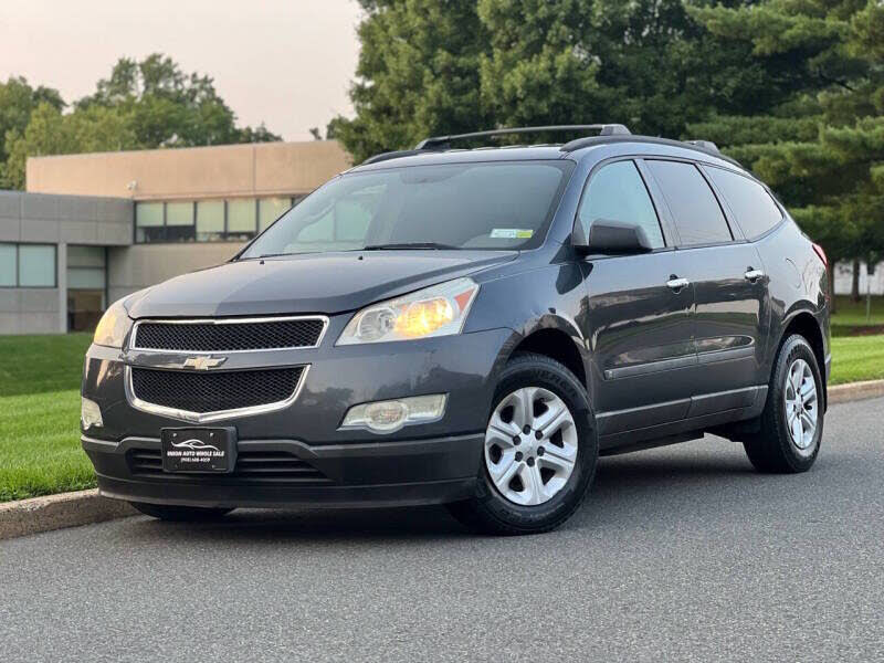 2009 Chevrolet Traverse LS AWD