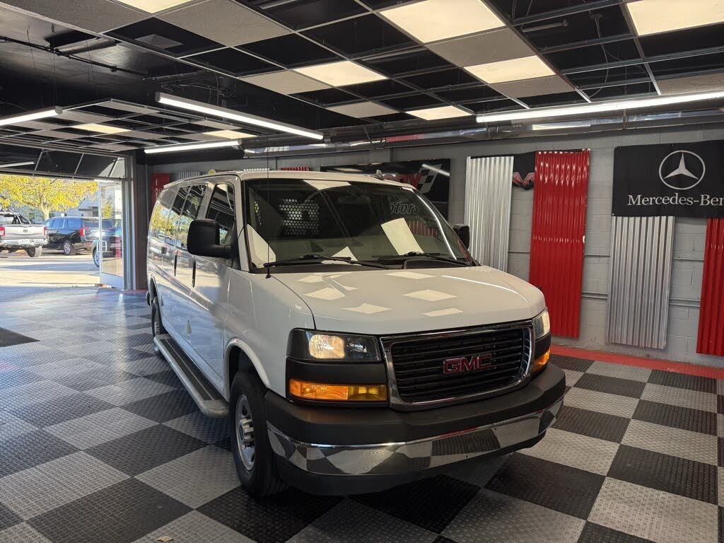 2023 GMC Savana Cargo 2500 RWD