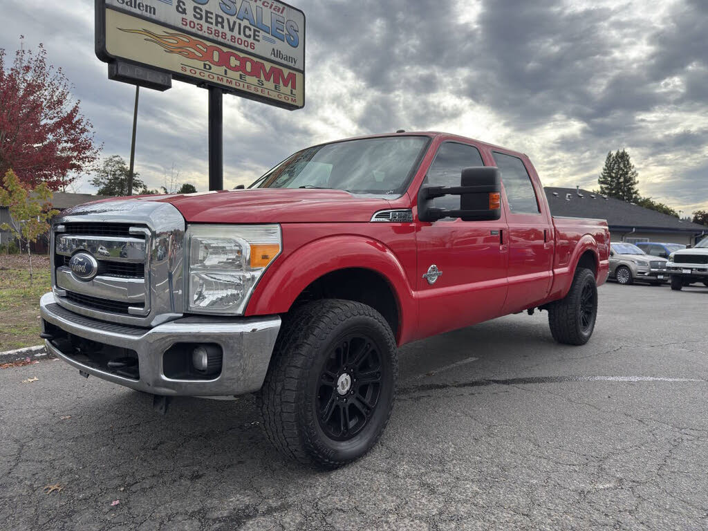 2011 Ford F-250 Super Duty Lariat Crew Cab 4WD