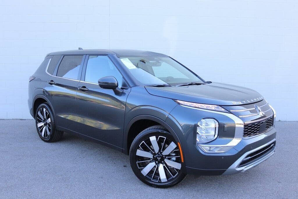 2025 Mitsubishi Outlander SE FWD