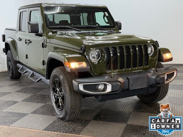 2022 Jeep Gladiator Sport Crew Cab 4WD