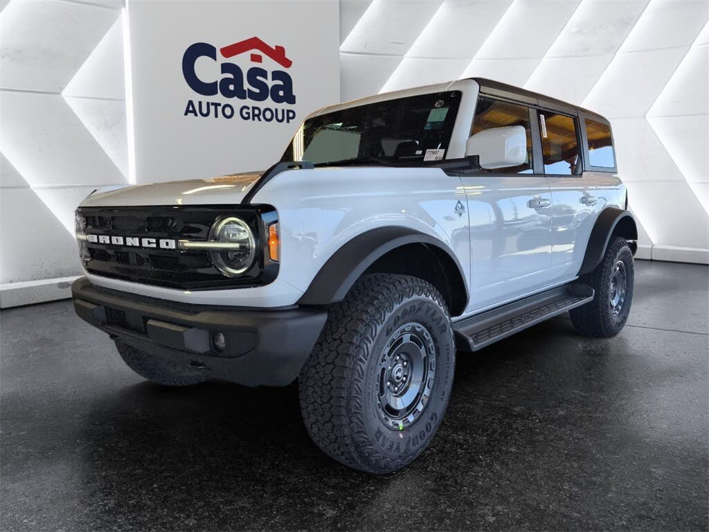 2025 Ford Bronco Outer Banks 4-Door 4WD