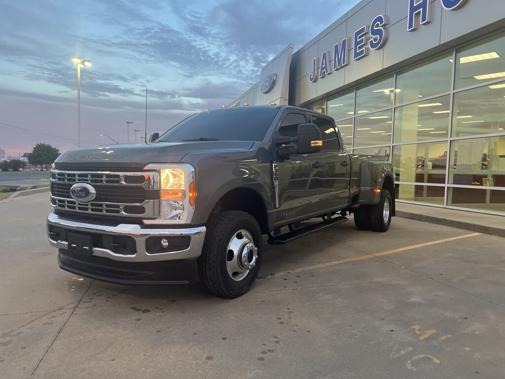 2025 Ford F-350 Super Duty XLT Crew Cab LB DRW 4WD