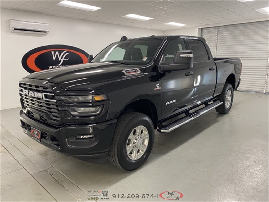 2025 RAM 2500 Big Horn Crew Cab 4WD