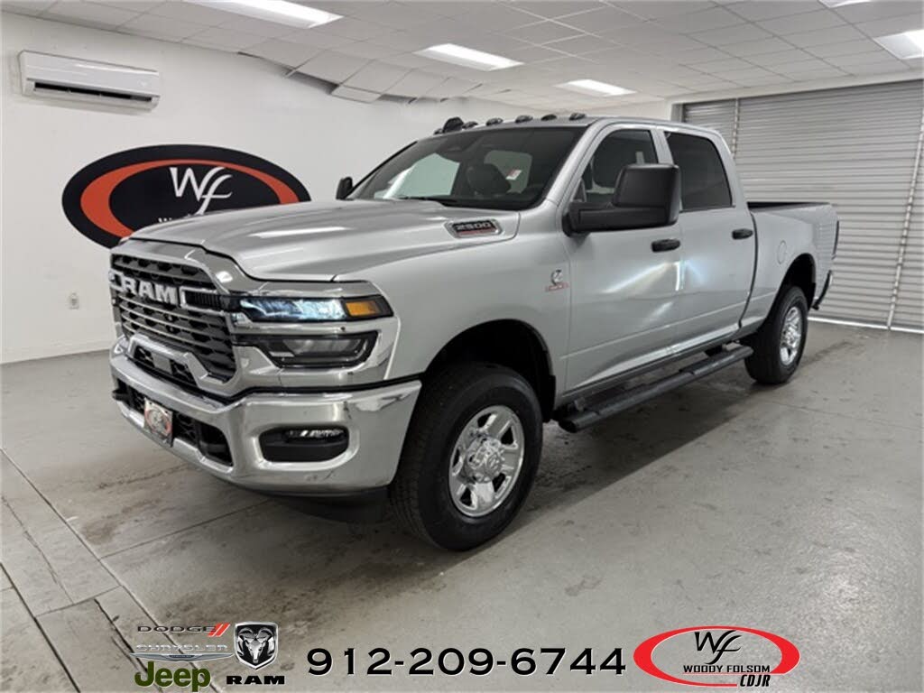 2026 RAM 2500 Tradesman Crew Cab 4WD