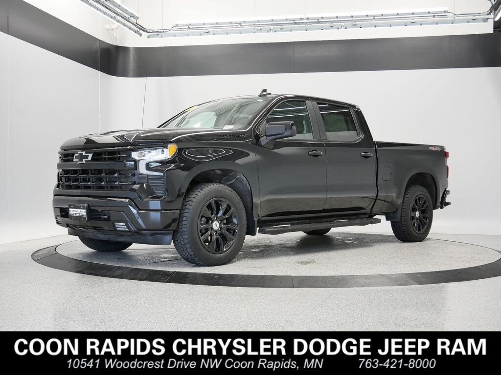 2022 Chevrolet Silverado 1500 RST Crew Cab 4WD